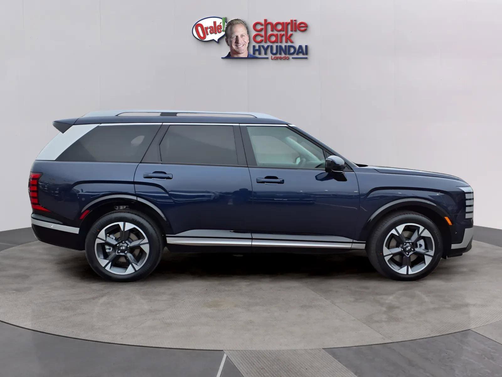 2026 Hyundai Palisade Limited - Photo 6