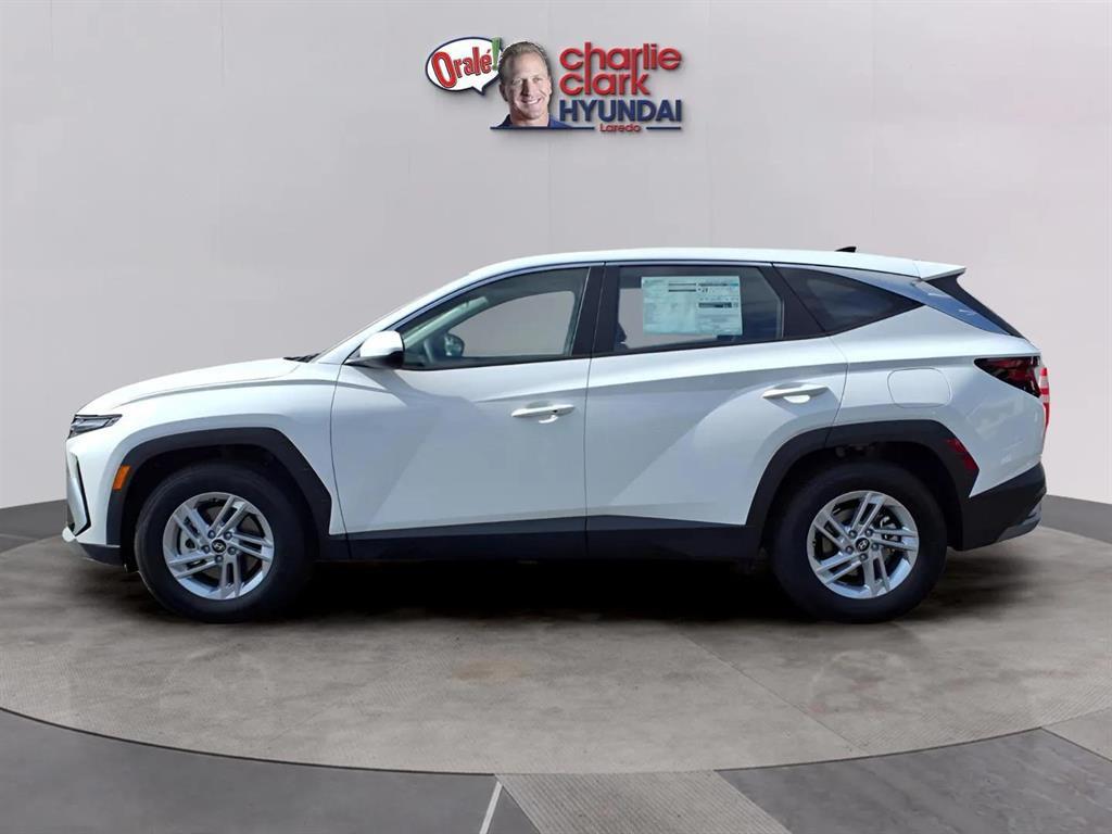 2026 Hyundai Tucson SE photo 2