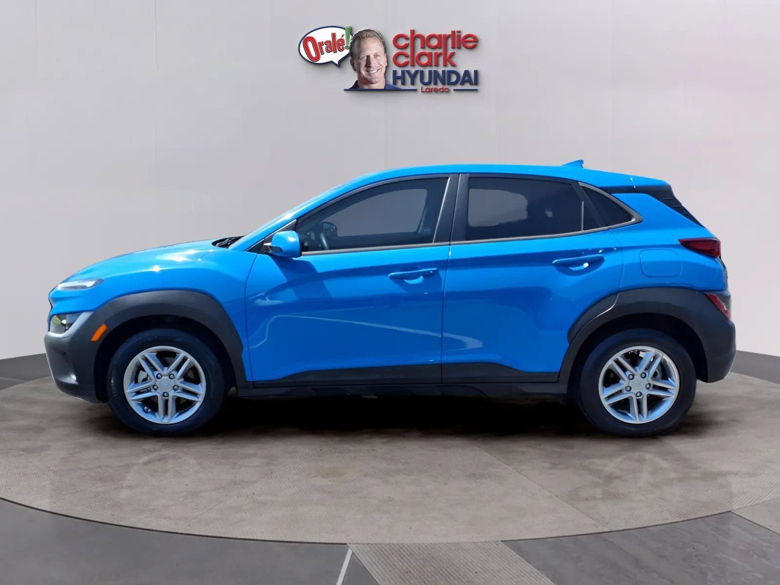 Certified 2022 Hyundai Kona SE with VIN KM8K22AB7NU762333 for sale in Laredo, TX