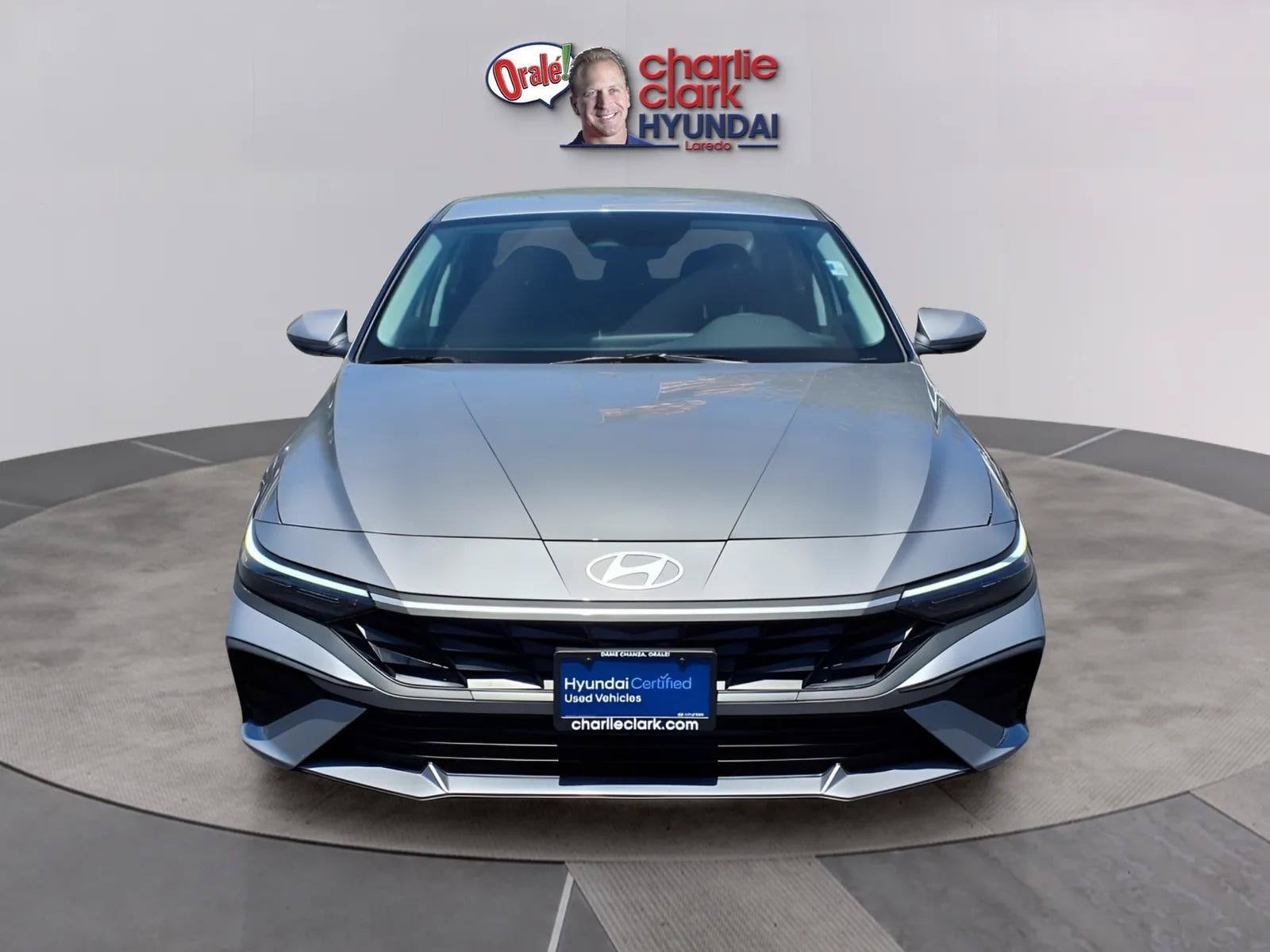 2025 Hyundai Elantra SE - Photo 8