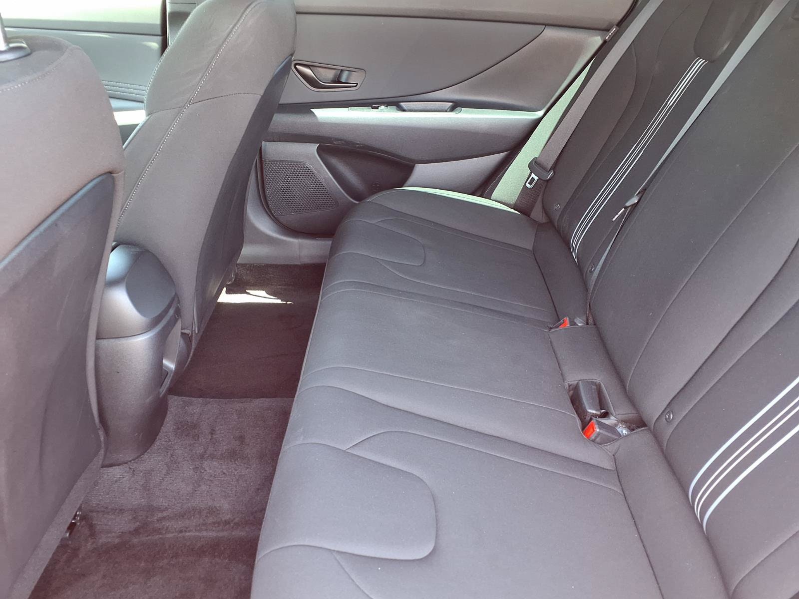 2025 Hyundai Elantra SEL - Photo 11