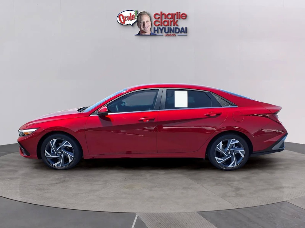Used 2025 Hyundai Elantra Limited Sedan