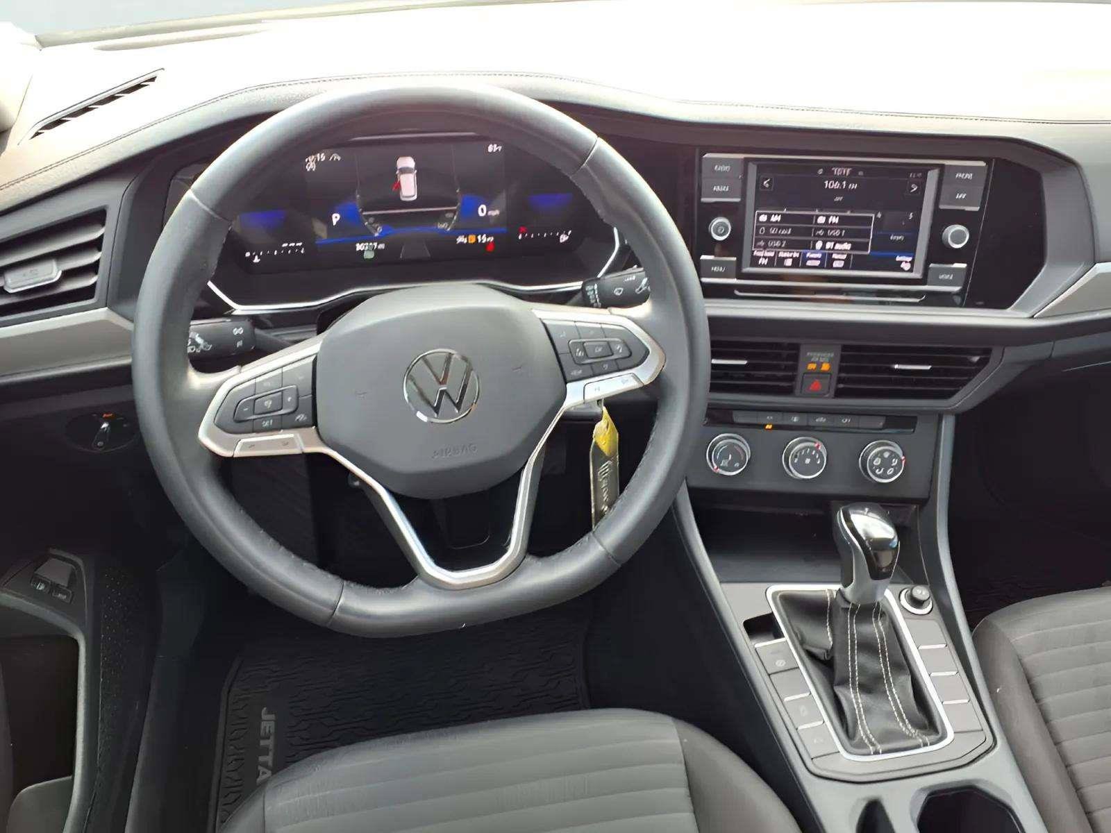 2024 Volkswagen Jetta S - Photo 12