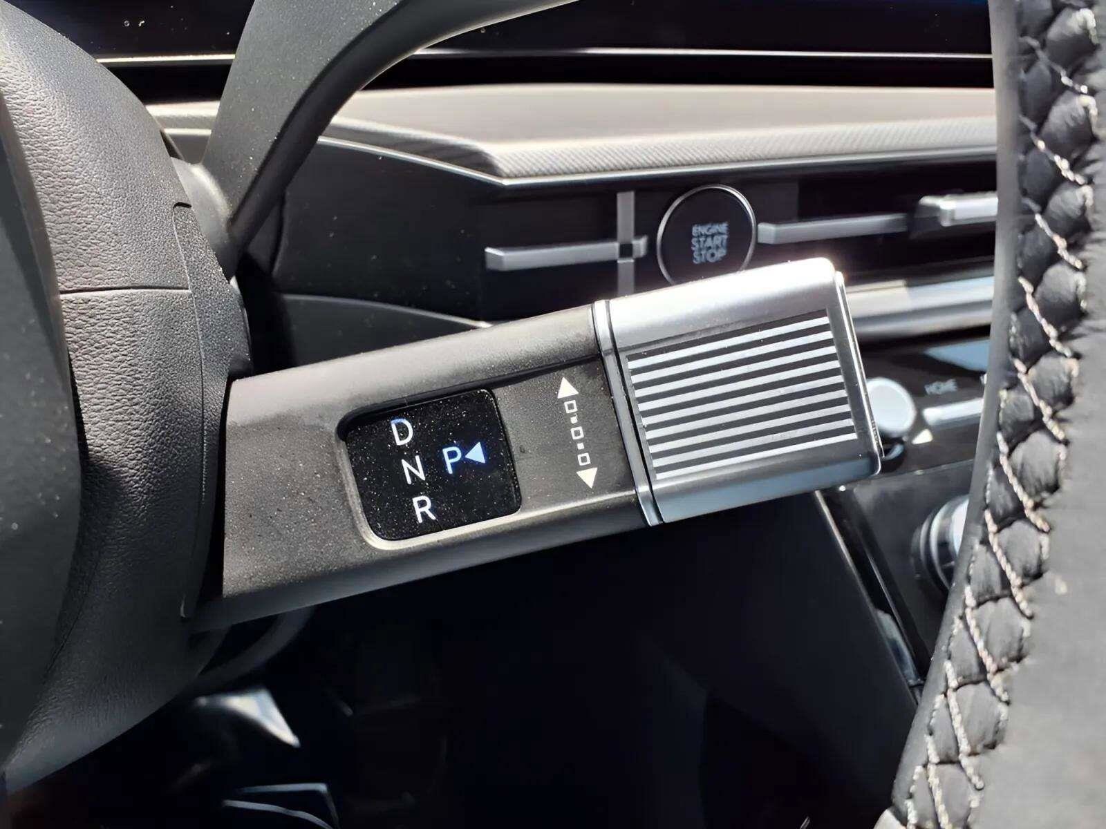 2026 Hyundai Santa Fe SE - Photo 16
