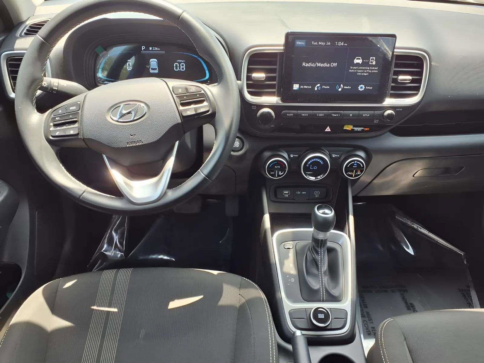 2024 Hyundai Venue SEL - Photo 11
