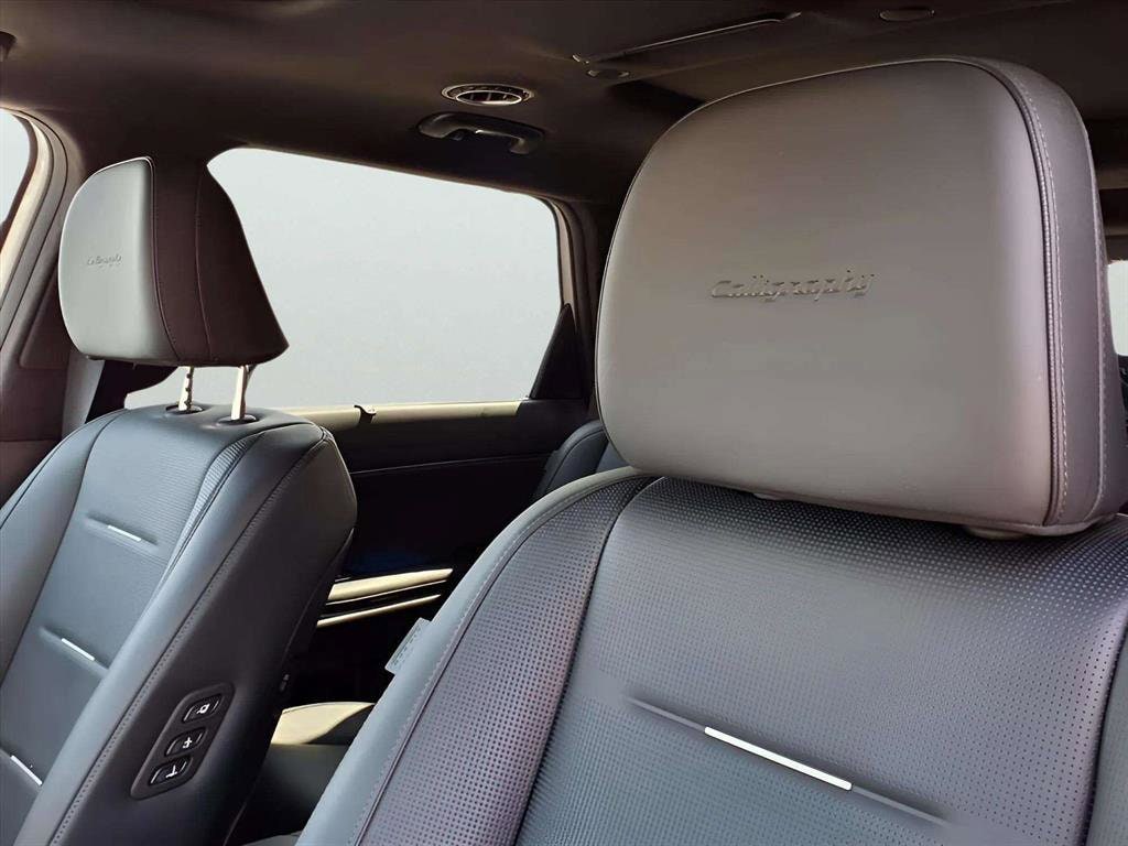 2026 Hyundai Palisade Calligraphy - Photo 13