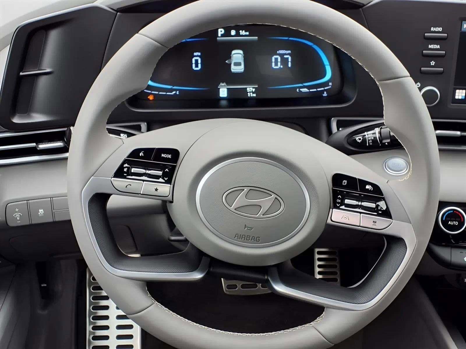 2026 Hyundai Elantra SEL - Photo 15