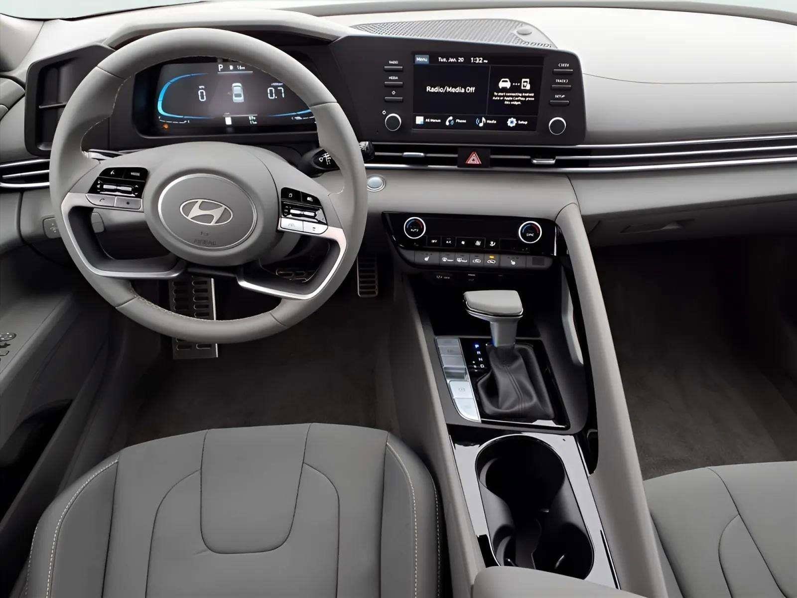 2026 Hyundai Elantra SEL - Photo 9