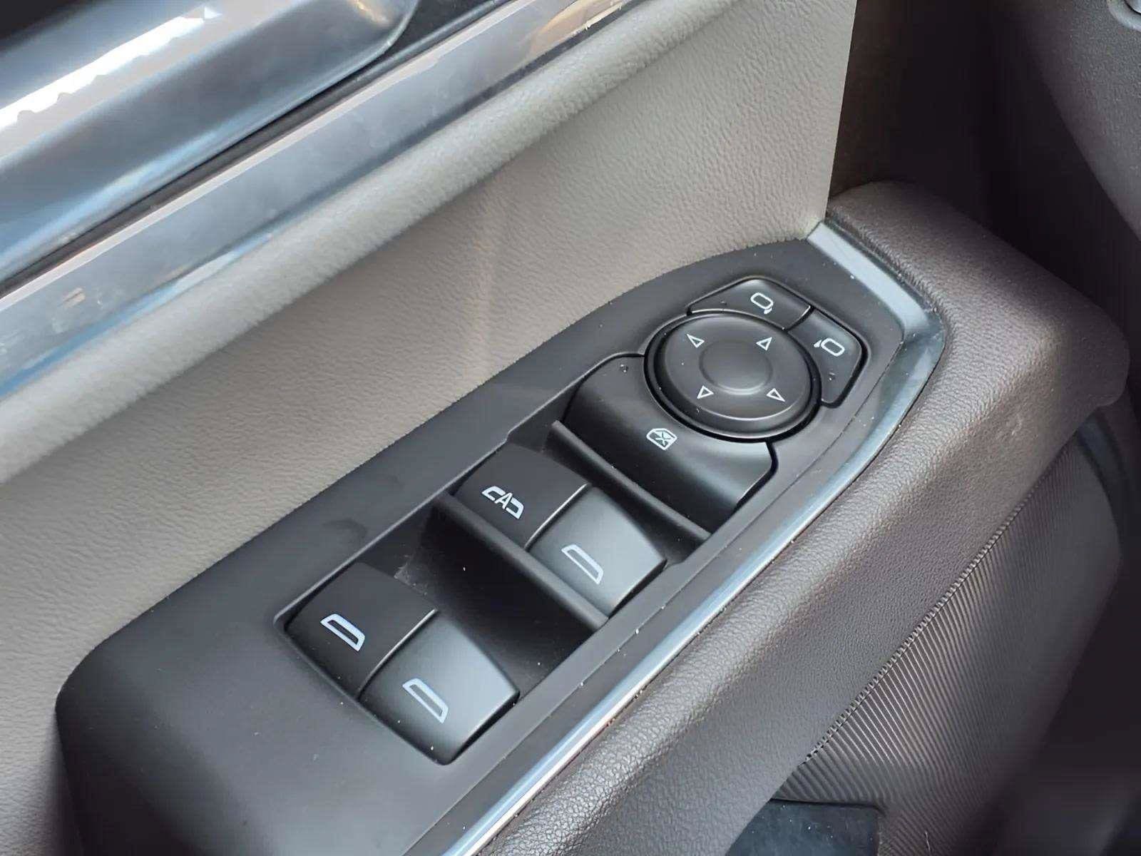 2026 Chevrolet Silverado 1500 RST - Photo 18