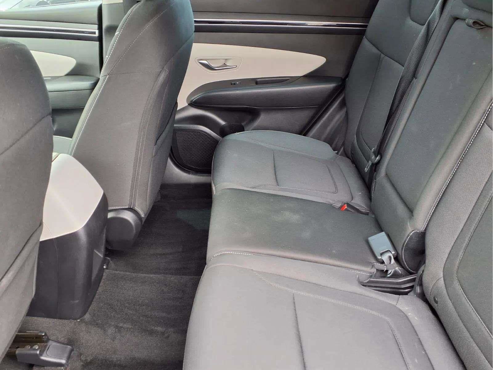 2023 Hyundai Tucson SE - Photo 9