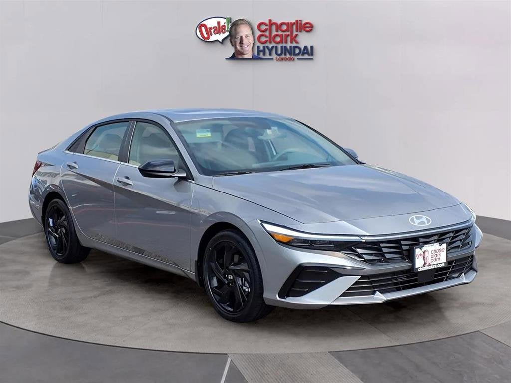 2026 Hyundai Elantra SEL - Photo 7