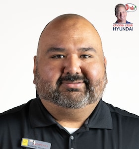 Staff member     Roland Gonzalez from ID_04b9e1