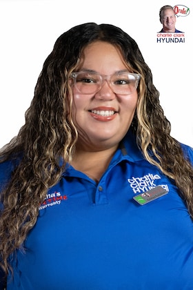 Staff member Odalys Escobar from ID_f3ff01