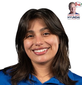 Staff member Tiffany Luna from ID_901fdf