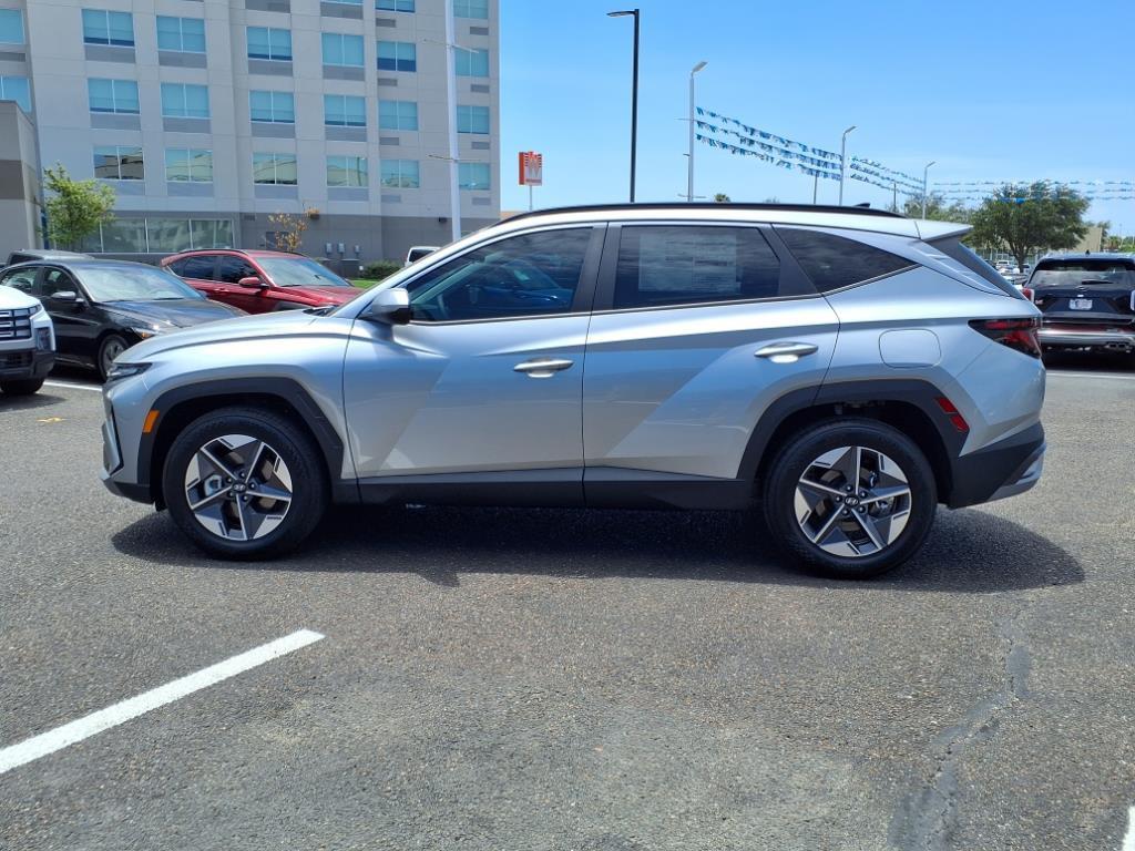 2025 Hyundai Tucson SEL photo 2