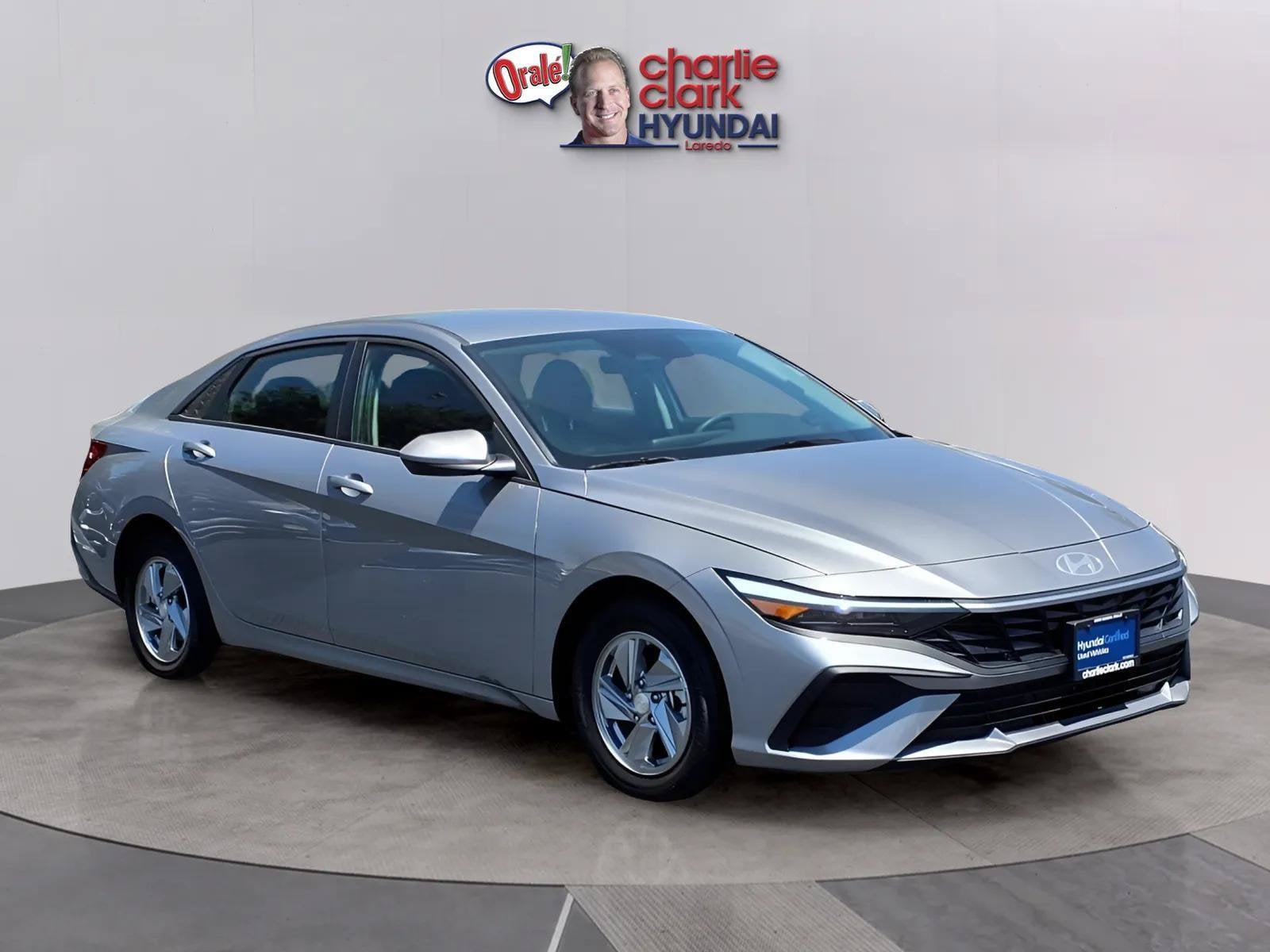 2025 Hyundai Elantra SE - Photo 7