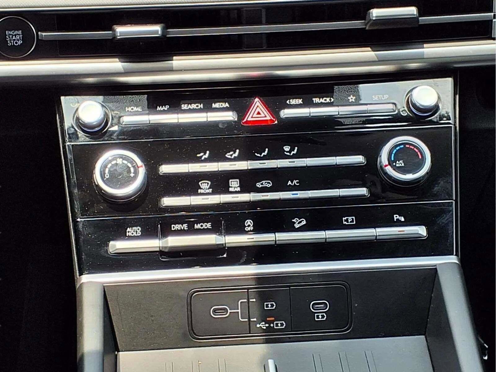 2026 Hyundai Santa Fe SE - Photo 14