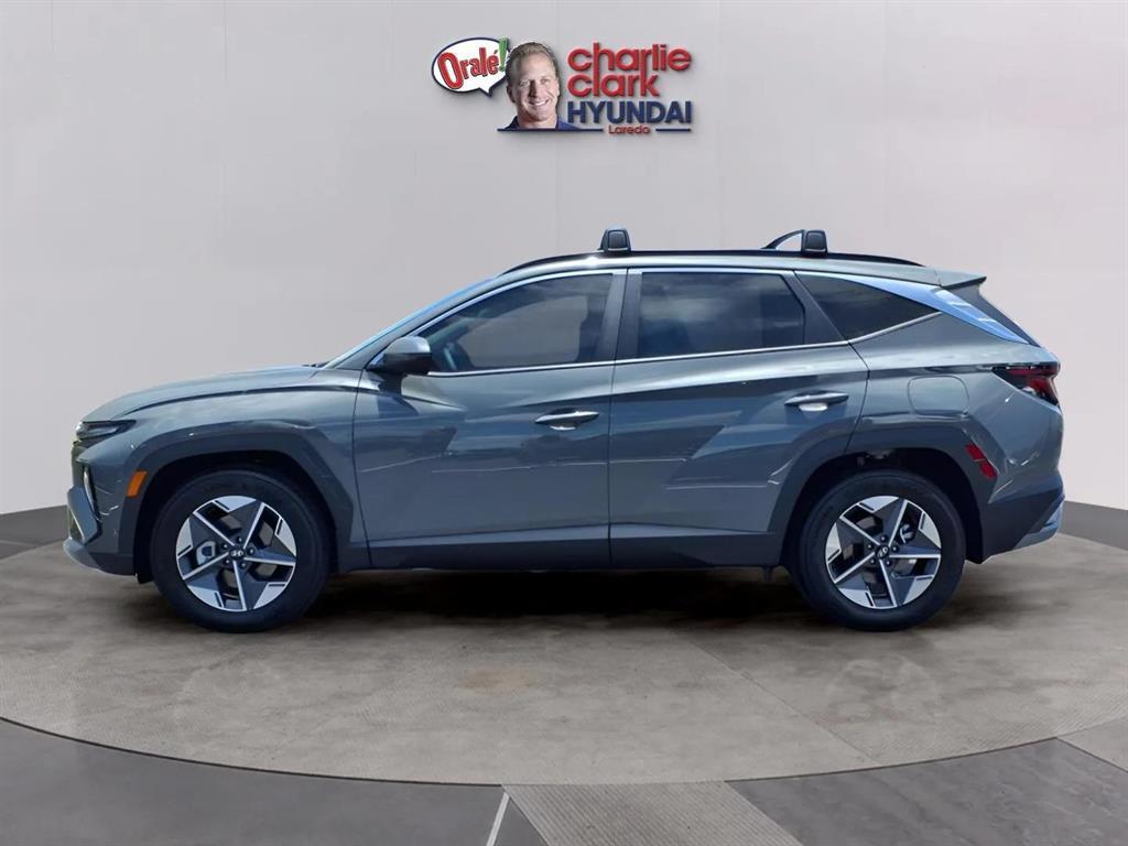 2025 Hyundai Tucson SEL photo 2