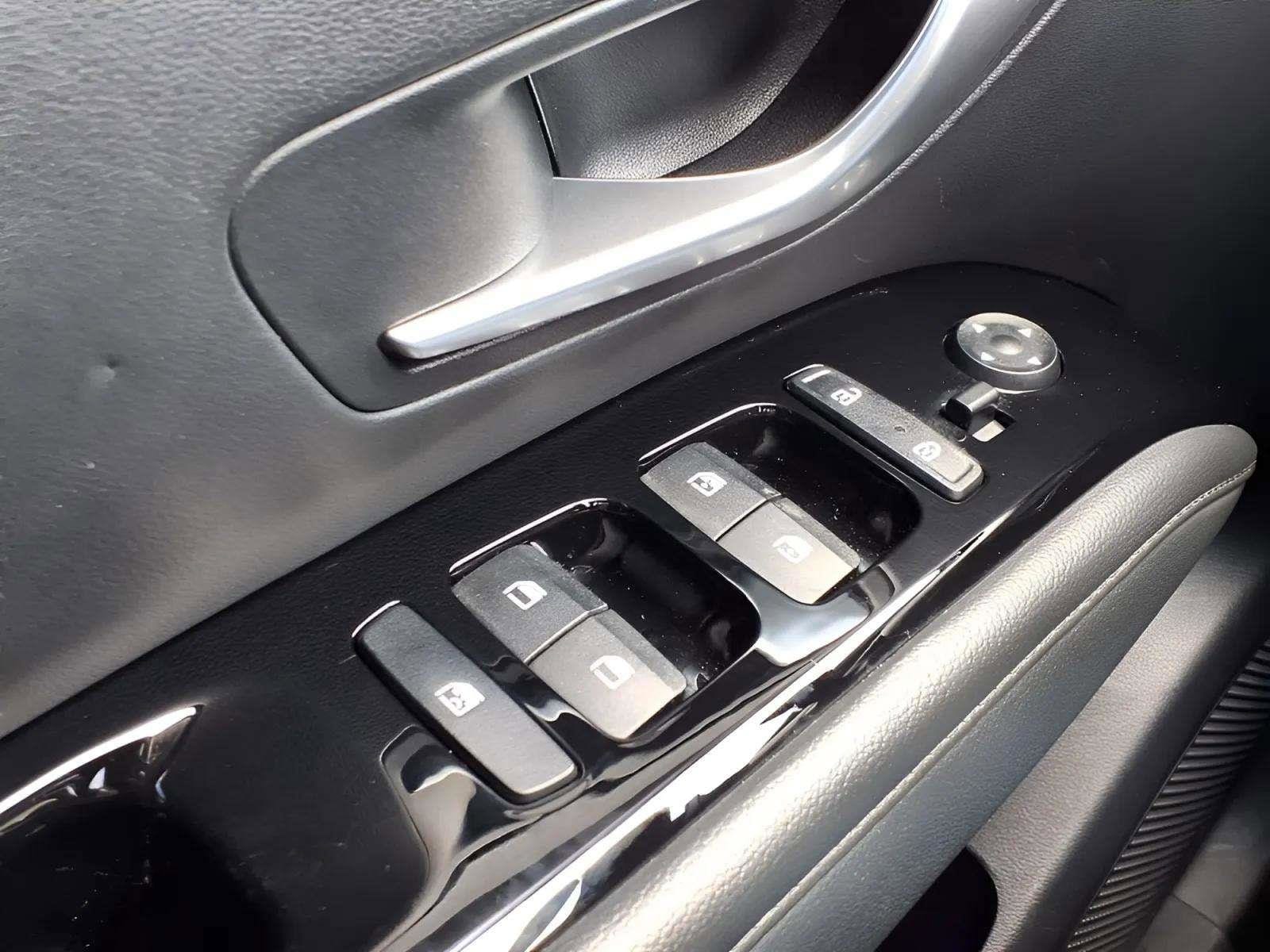 2023 Hyundai Tucson Limited - Photo 17