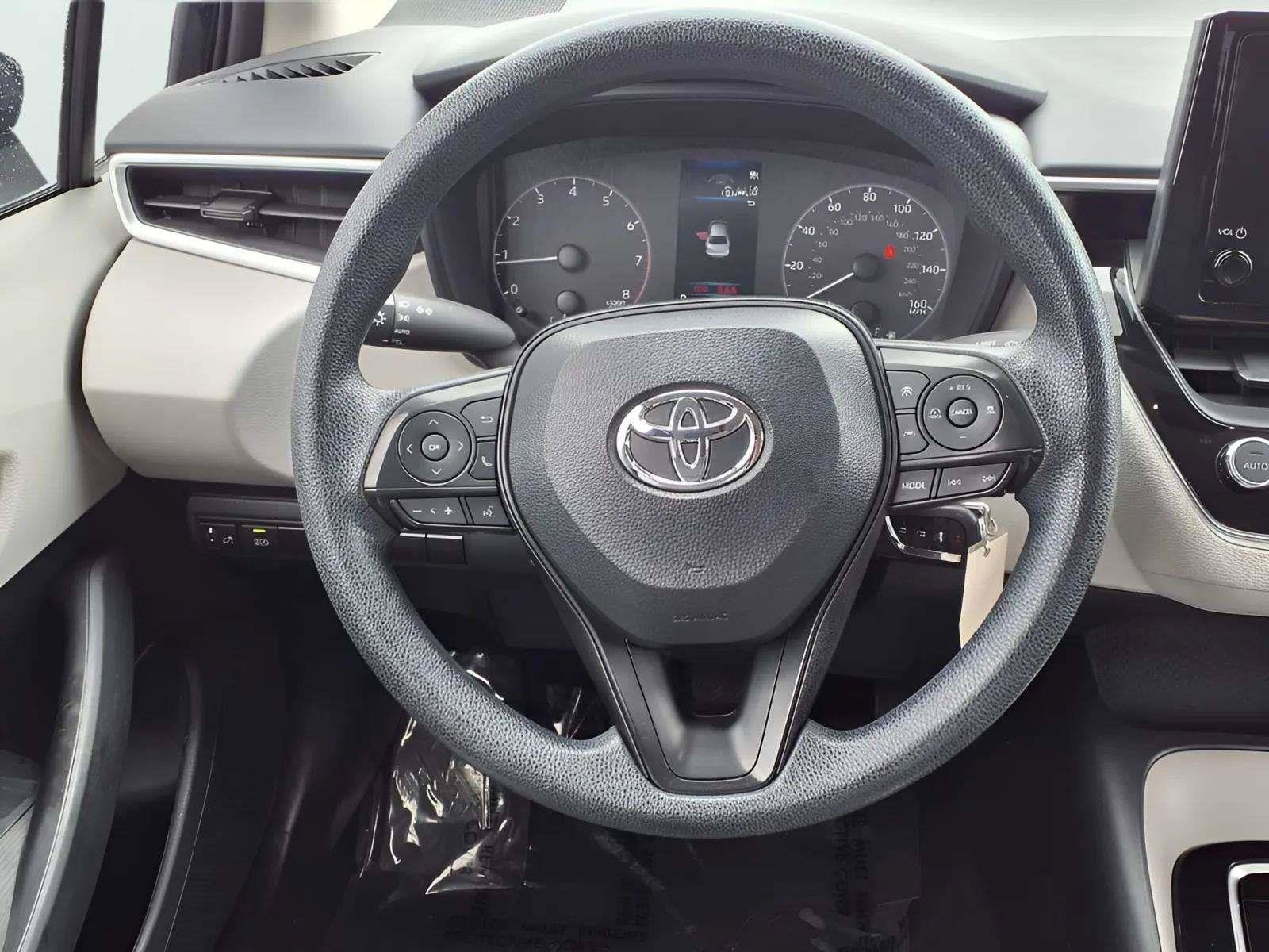 2024 Toyota Corolla LE - Photo 18