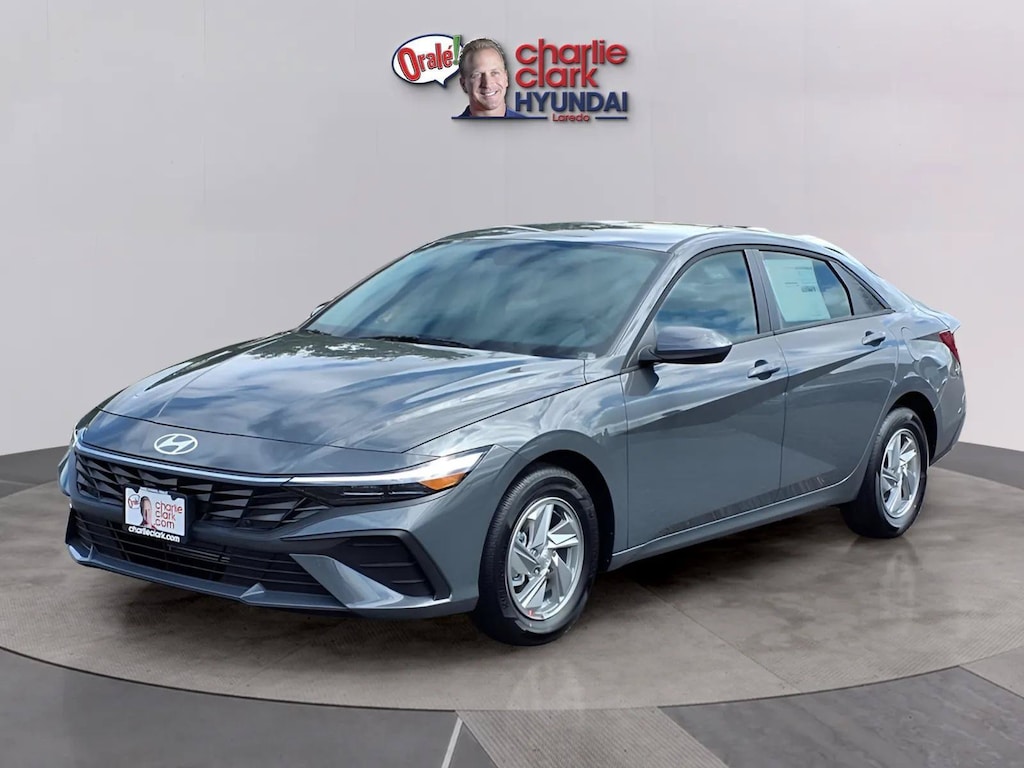 New 2026 Hyundai Elantra SE Sedan