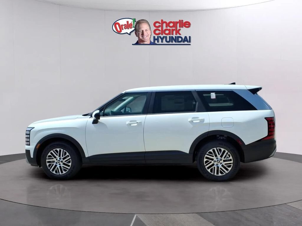 New 2026 Hyundai Palisade SE FWD SUV