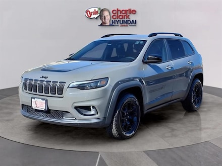 2022 Jeep Cherokee X SUV