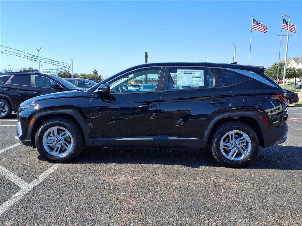 2026 Hyundai Tucson SE photo 2