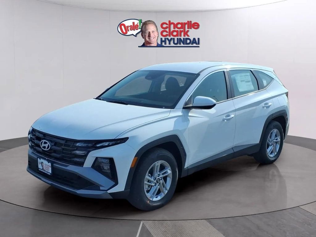 2026 Hyundai Tucson SE FWD's photo