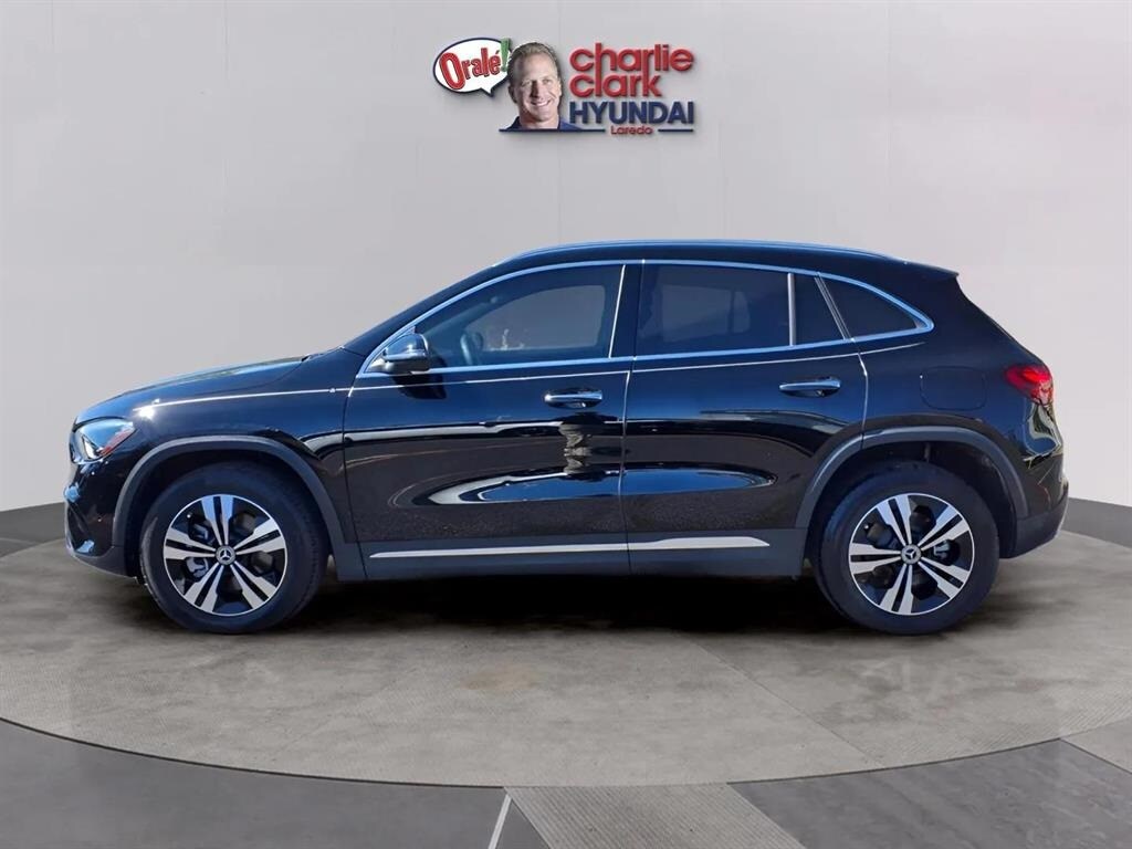 2025 Mercedes Benz GLA 250 photo 2