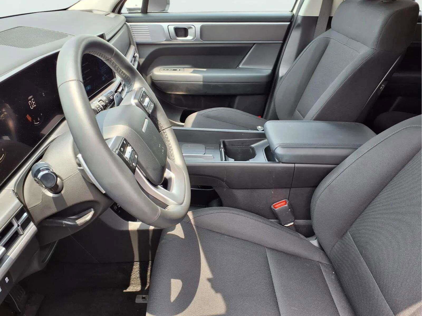 2026 Hyundai Santa Fe SE - Photo 15