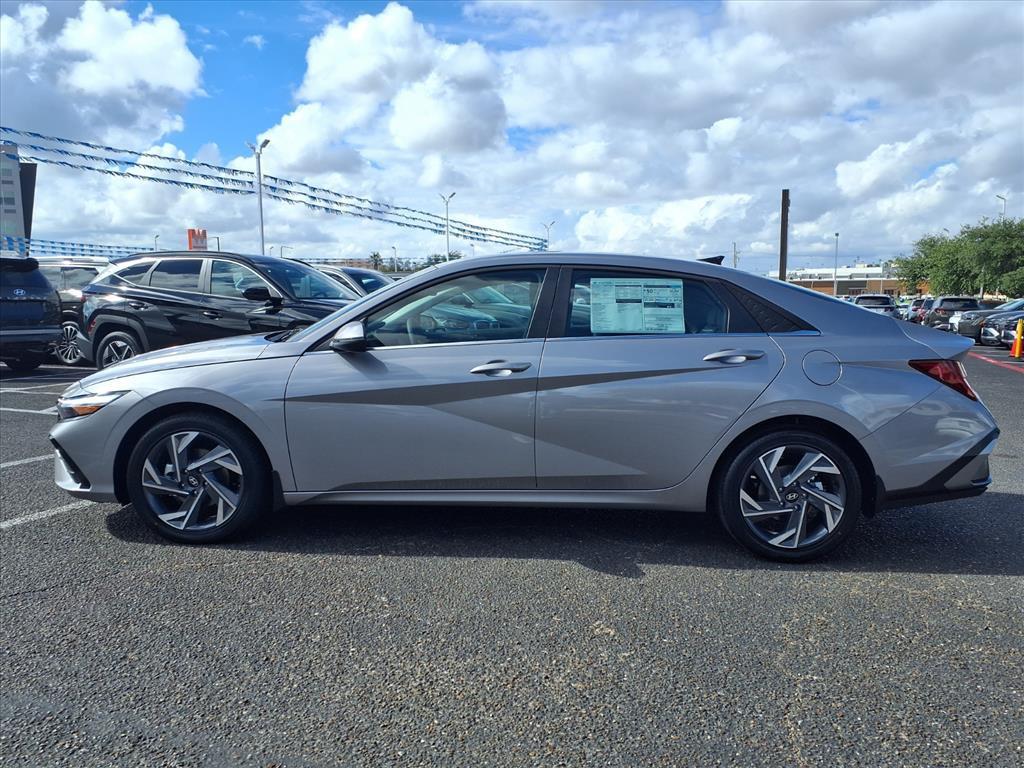 2025 Hyundai Elantra Limited photo 2