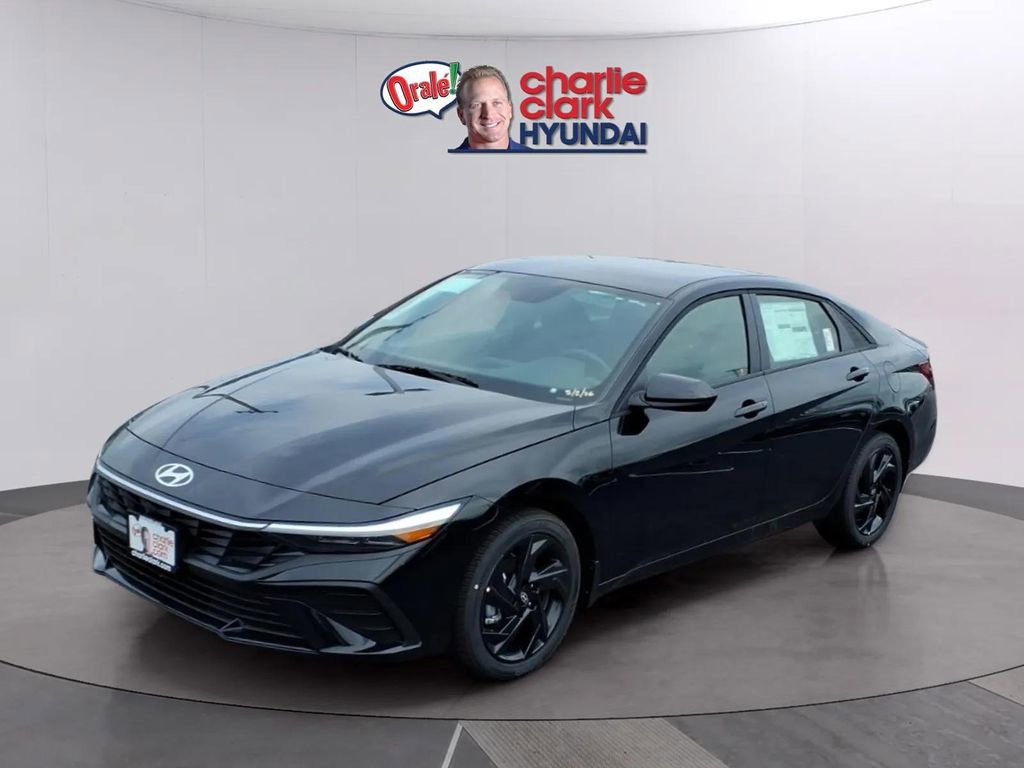 2026 Hyundai Elantra 2.0 SEL Sport IVT's photo