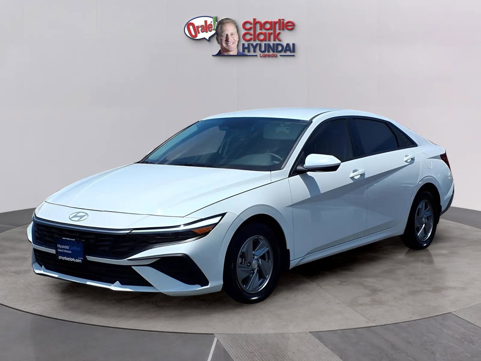 2024 Hyundai Elantra 2.0 SE IVT's photo