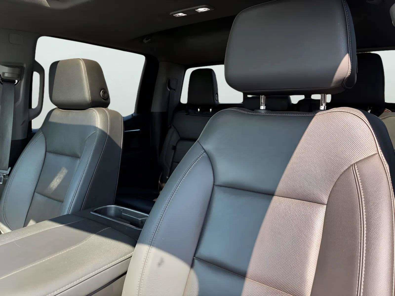 2023 GMC Sierra 1500 SLT - Photo 10