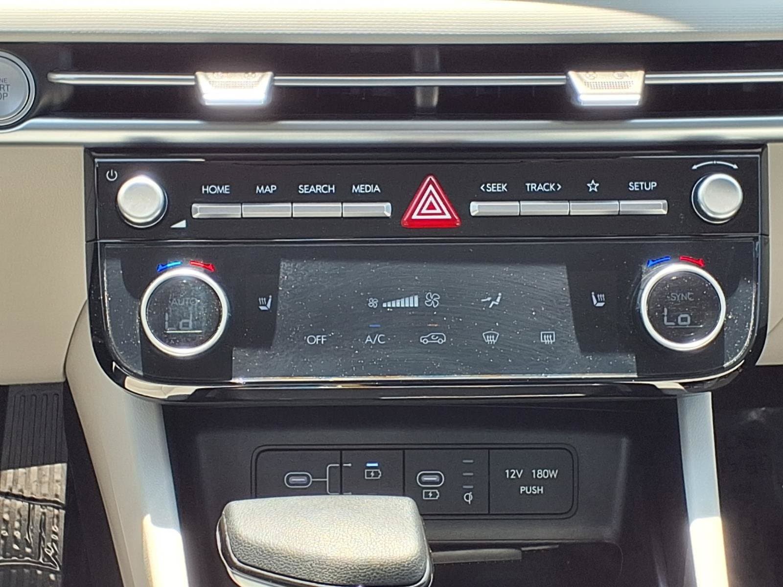 2025 Hyundai Tucson SEL - Photo 13