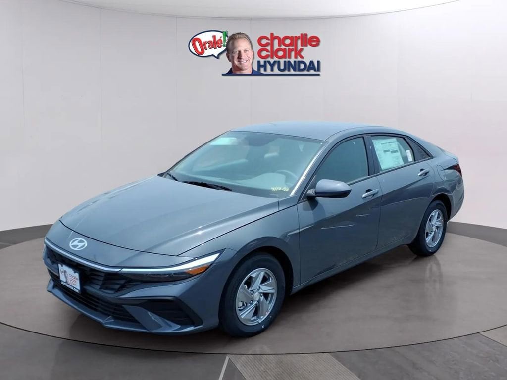 2026 Hyundai Elantra 2.0 SE IVT's photo