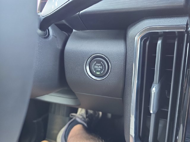 2027 GMC Acadia Elevation - Photo 22