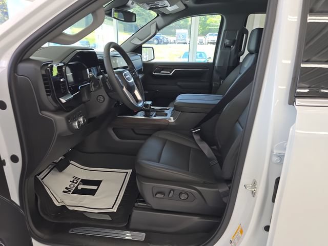 2026 GMC Sierra 1500 SLT - Photo 13