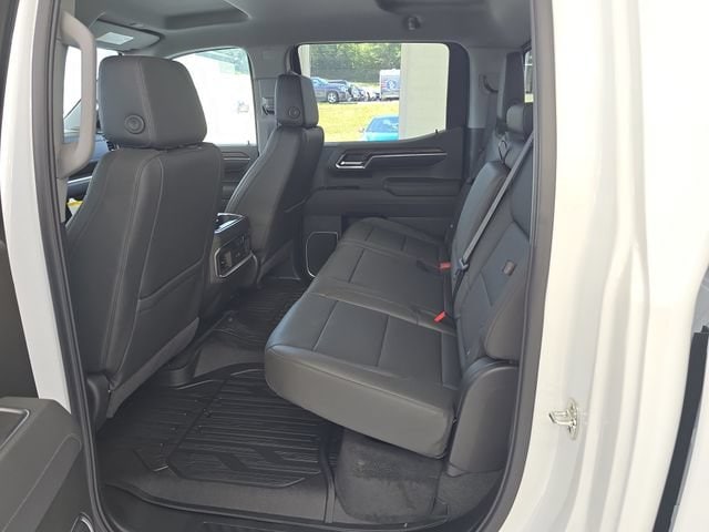 2026 GMC Sierra 1500 SLT - Photo 10