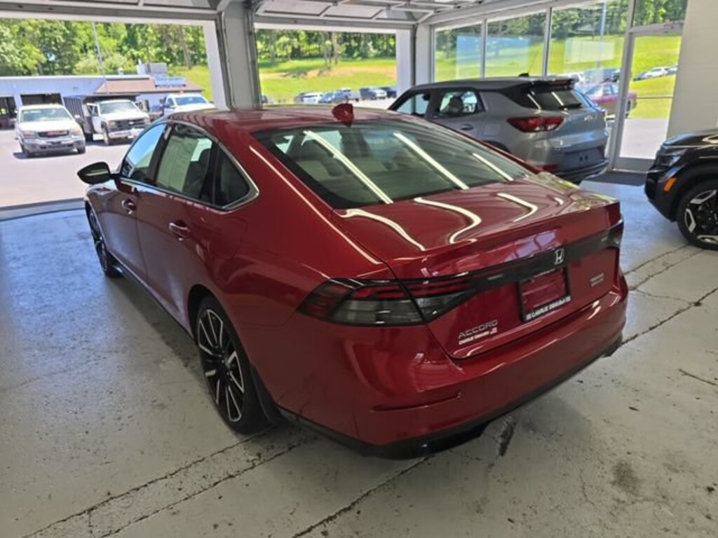 Used 2025 Honda Accord Hybrid Touring Sedan