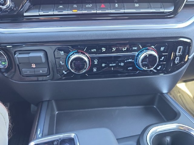 2026 GMC Sierra 1500 SLT - Photo 22
