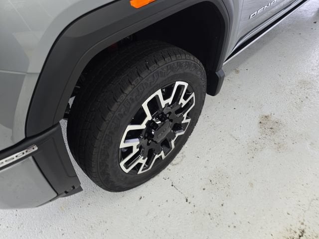 2026 GMC Sierra 2500HD Denali Ultimate - Photo 10