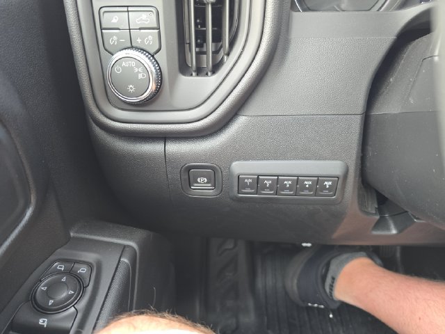 2026 GMC Sierra 2500HD Pro - Photo 16