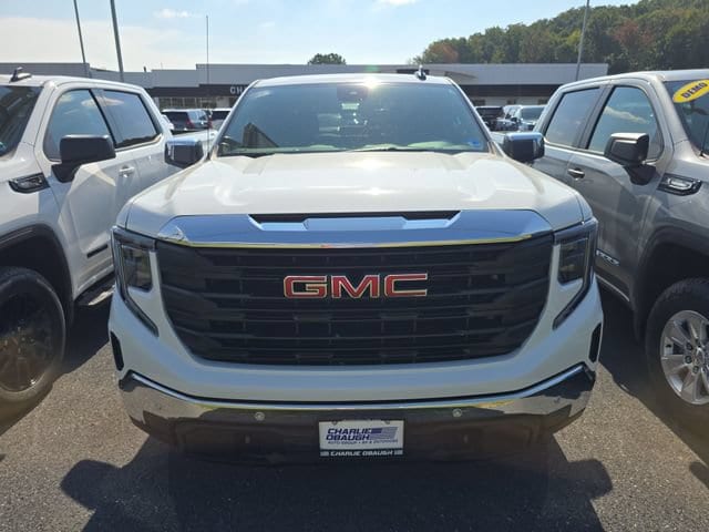 2026 GMC Sierra 1500 Pro - Photo 8