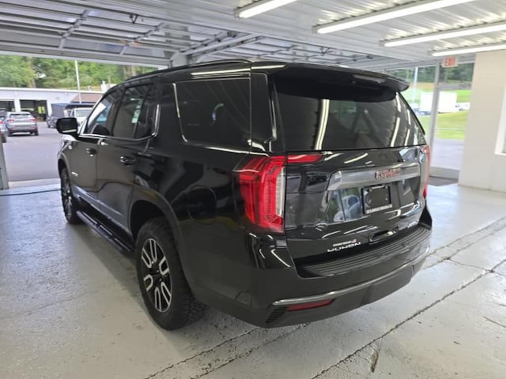 Used 2023 GMC Yukon AT4 SUV