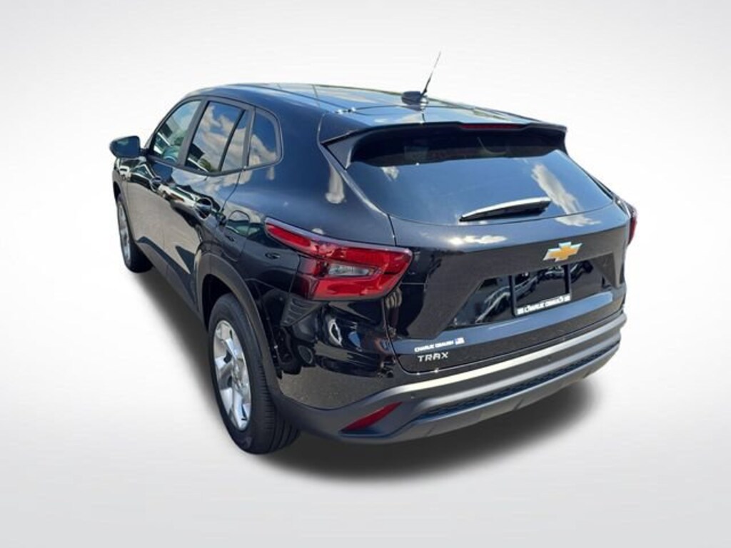 New 2026 Chevrolet Trax LS SUV