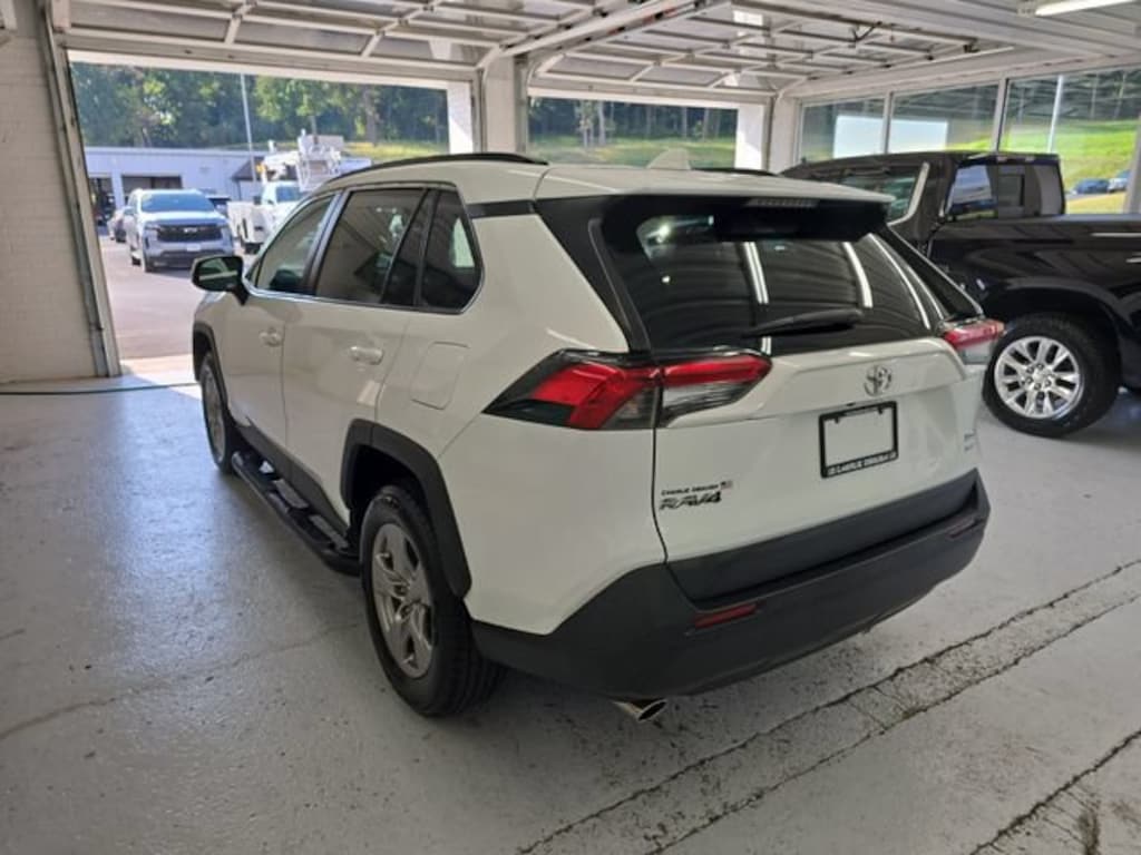 Used 2022 Toyota RAV4 XLE SUV