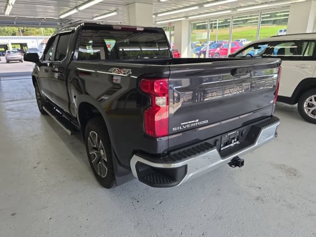 Used 2022 Chevrolet Silverado 1500 LT Truck