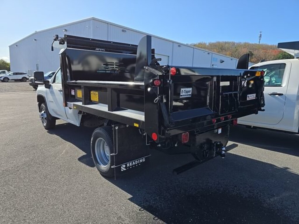 New 2025 Chevrolet Silverado 3500 HD Chassis Cab Work Truck Truck